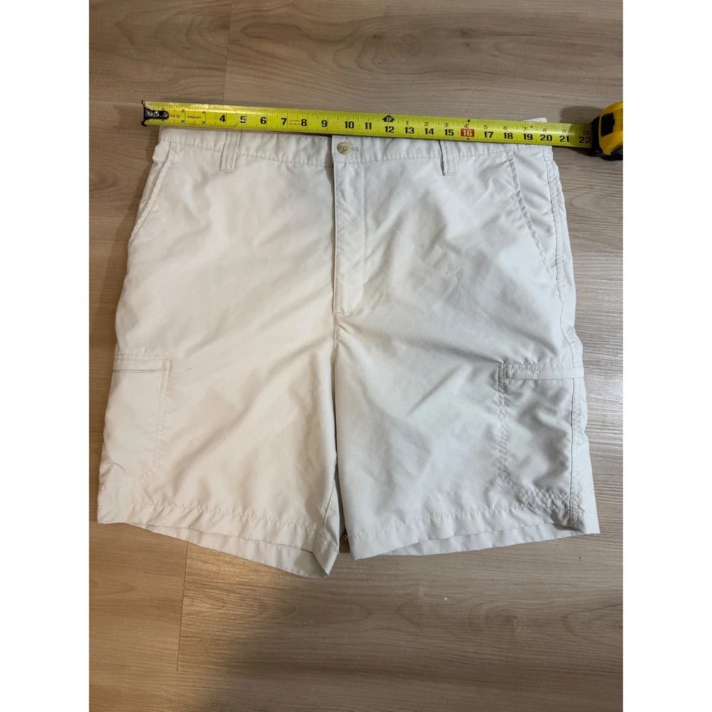 Chaps Golf Cargo Shorts Mens‎ 40 Beige Performance Lightweight Casual